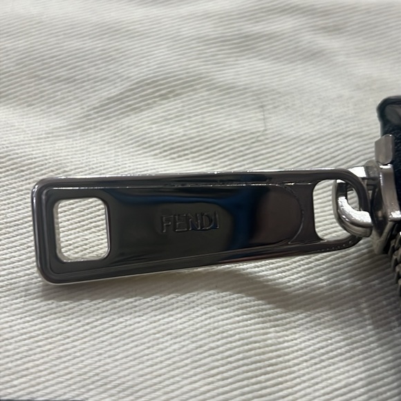 FENDI CLUTCH - Picture 2 of 6